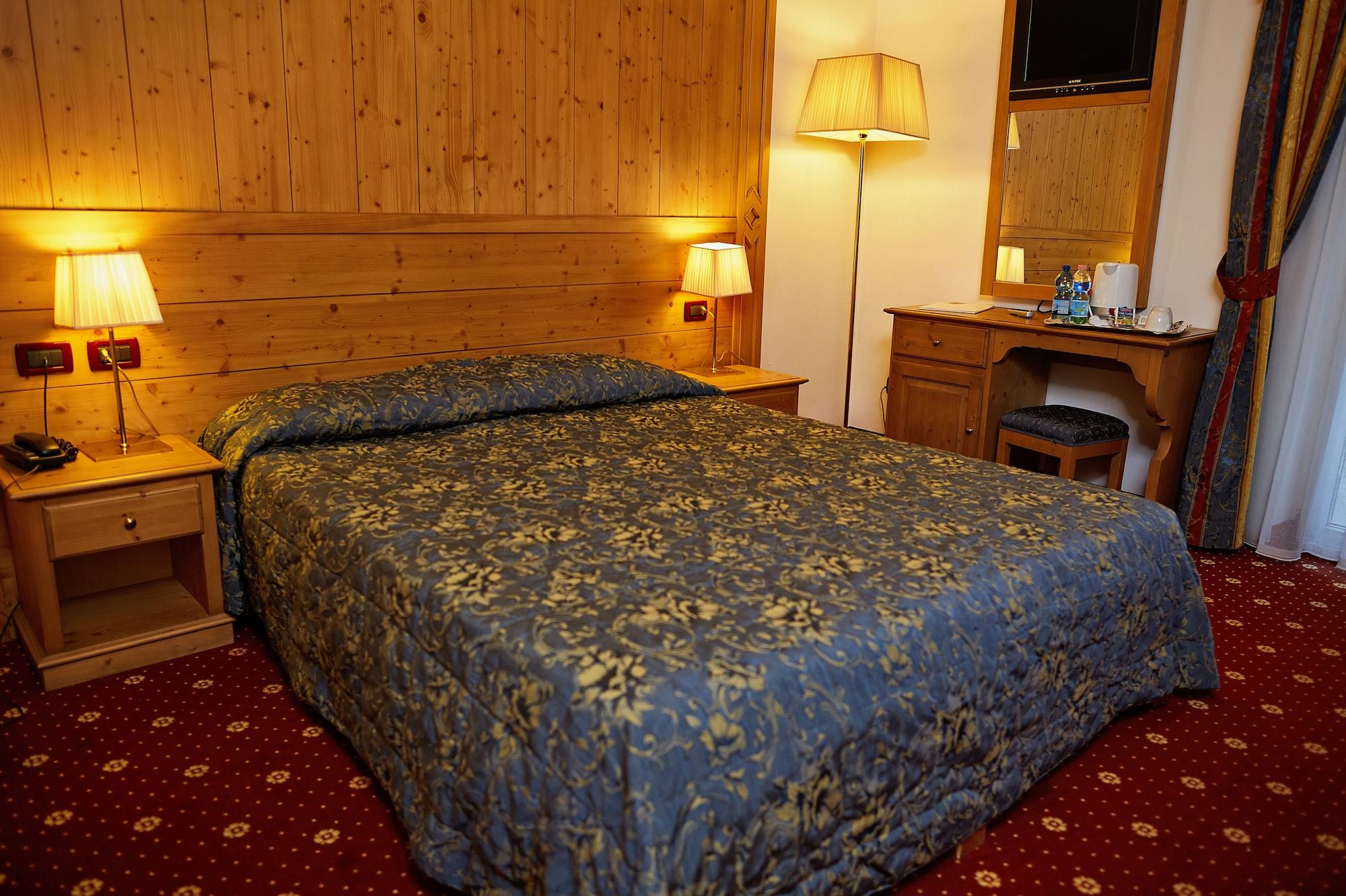 Gh Hotel Monzoni Pozza di Fassa Εξωτερικό φωτογραφία