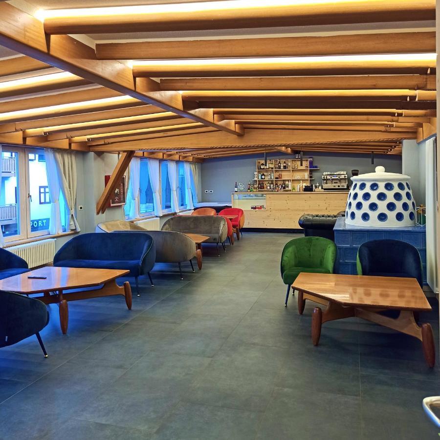 Gh Hotel Monzoni Pozza di Fassa Εξωτερικό φωτογραφία