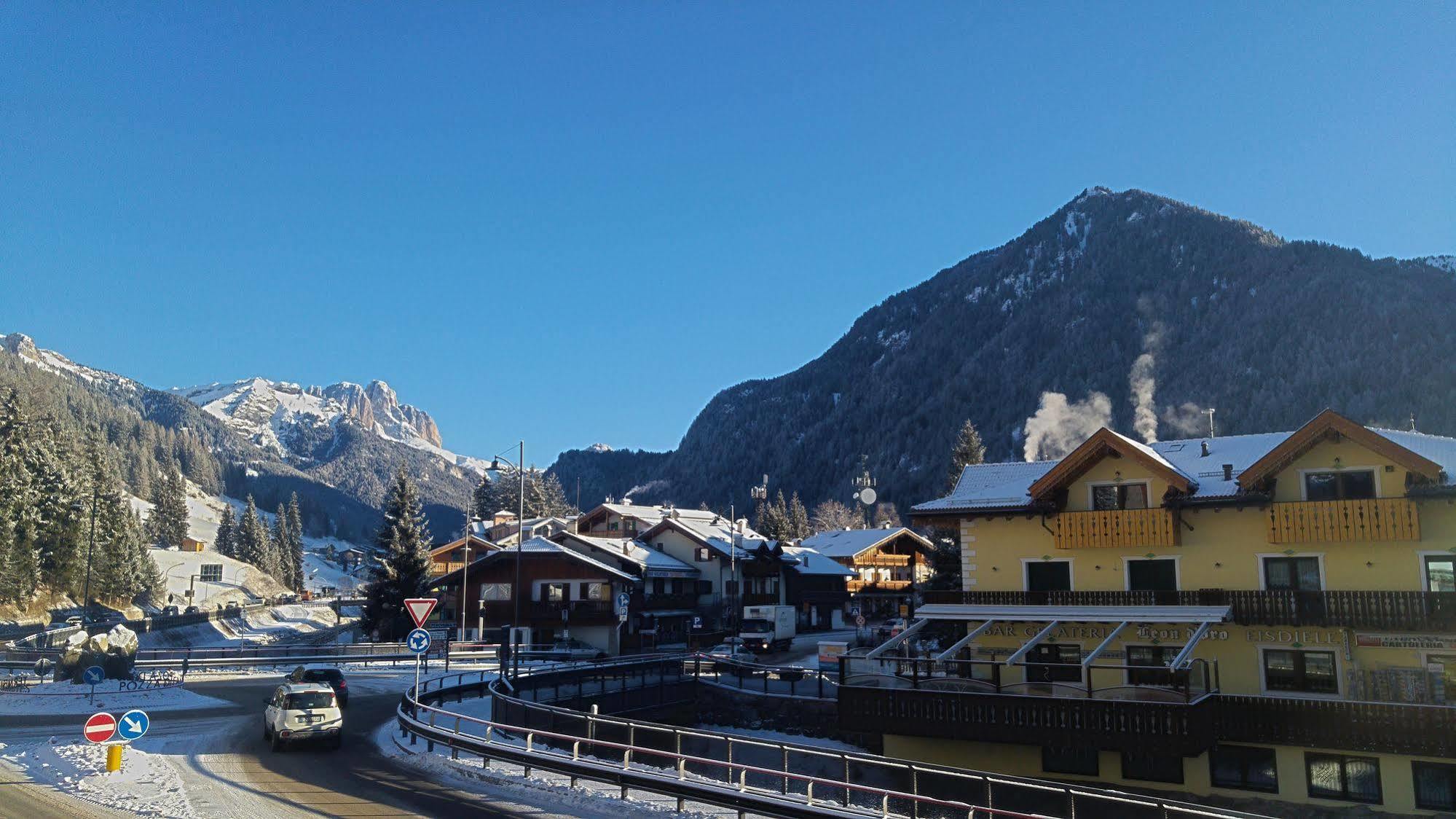 Gh Hotel Monzoni Pozza di Fassa Εξωτερικό φωτογραφία